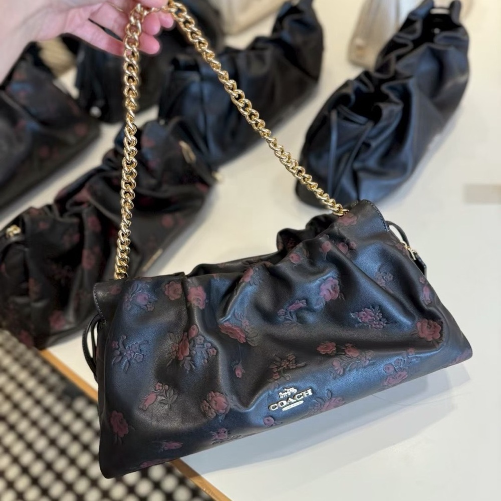 NWT！COACH Faye Large Shoulder Bag With Floral Print（CCE25）fast shipping